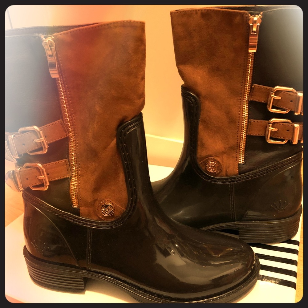 Rain boots